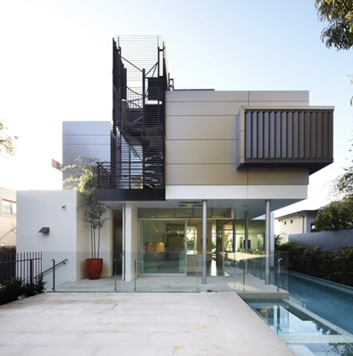 บ้านโมเดิร์น 3 ชั้น มีดาดฟ้า สระว่ายน้ำ ดีไซน์ใกล้ชิดธรรมชาติ