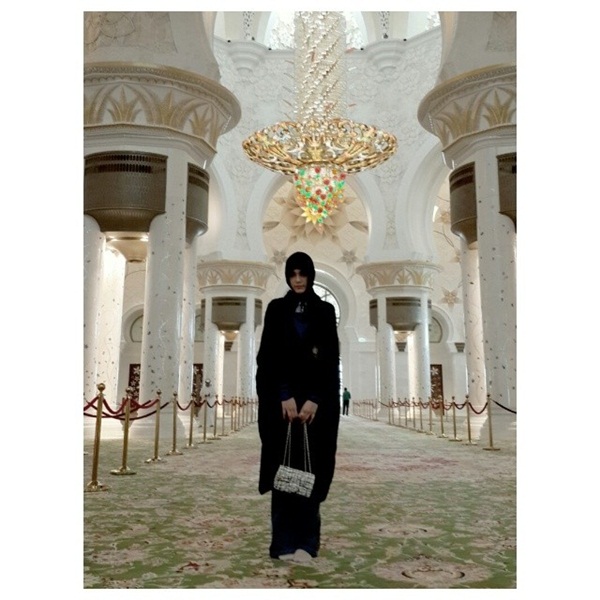 ชมพู่ อารยา เที่ยวดูไบ