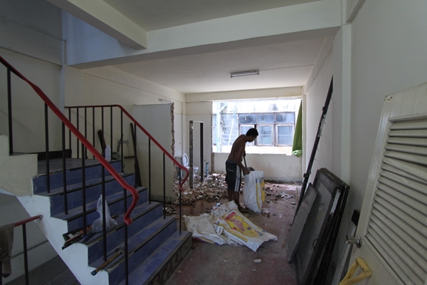 Renovate ตึกแถวเก่า เป็นร้านบะหมี่ลิเวอร์พูล