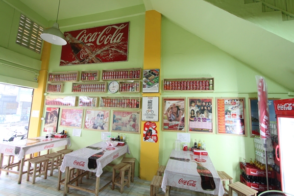 Renovate ตึกแถวเก่า เป็นร้านบะหมี่ลิเวอร์พูล