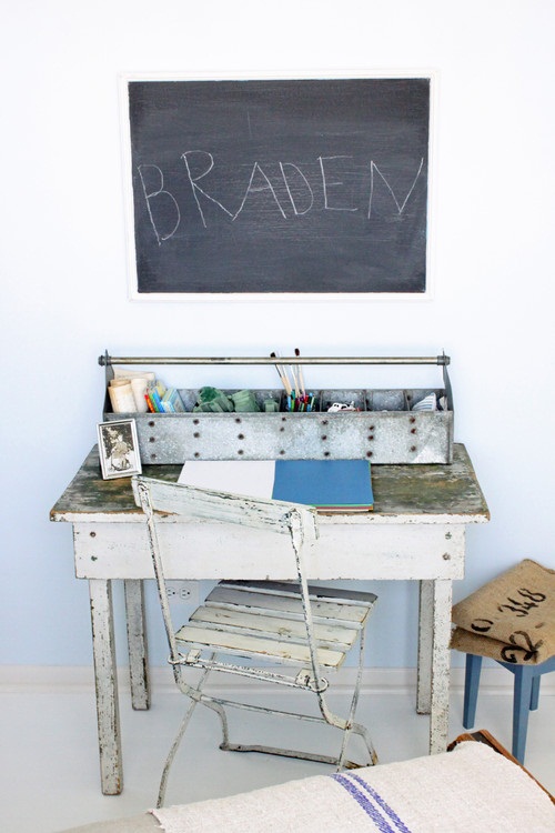 แปลงโฉมเฟอร์นิเจอร์เก่าเก็บ ให้สวยเจ็บโดนใจ