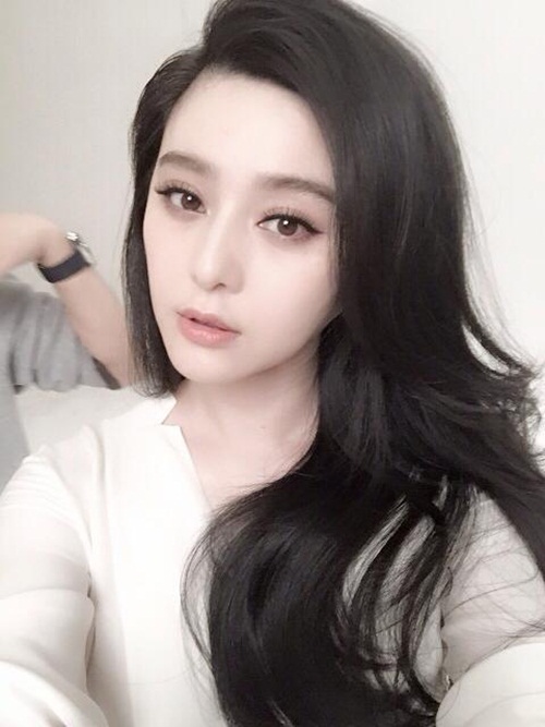 เปิดภาพ ฟ่านปิงปิง คนงามแดนมังกร สวยใสตั้งแต่วัยประถม