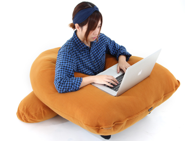 หมอนแซนด์วิชอเนกประสงค์ มีแขนอุ่น ๆ ให้กอดตลอดเวลา