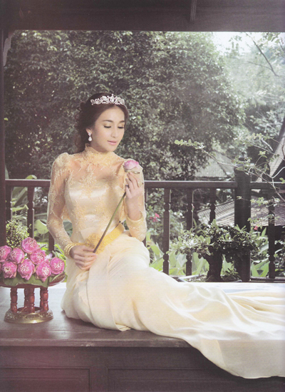 ชุดแต่งงานไทยแขนยาว ตัวช่วยของสาวต้นแขนใหญ่  