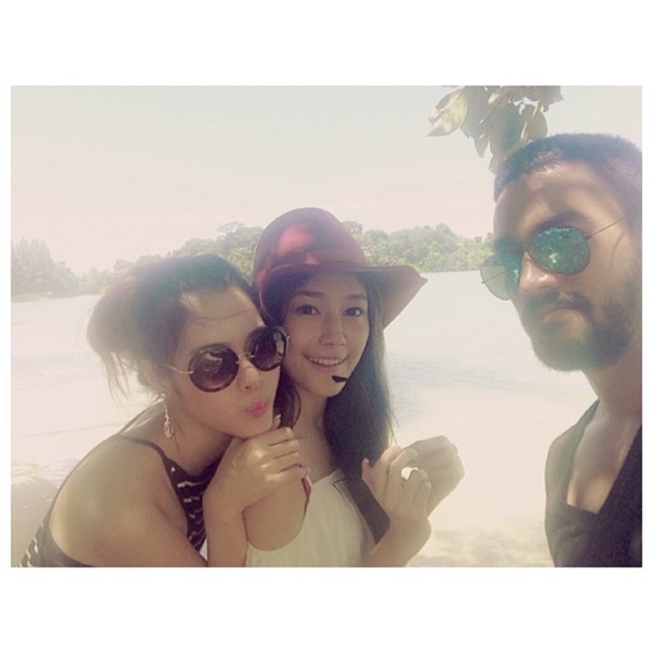 แนท ณัฐชา  เจ๋ง บิ๊กแอส หวานเบา ๆ ควงแขนเที่ยวทะเลภูเก็ต