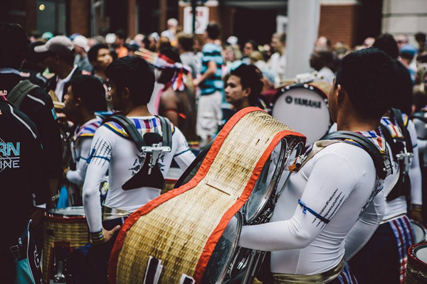 อีสานดรัมไลน์ คว้าแชมป์ดรัมแบทเเทิลโลก 2013 ที่สหรัฐอเมริกา