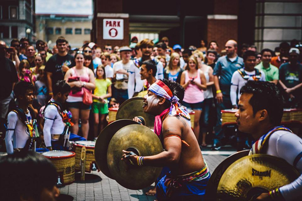 อีสานดรัมไลน์ คว้าแชมป์ดรัมแบทเเทิลโลก 2013 ที่สหรัฐอเมริกา