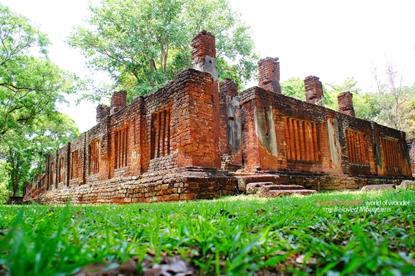 กำแพงเพชร เที่ยวเมืองโบราณ สัมผัสธรรมชาติและสายหมอก ณ เมืองกำแพงเพชร