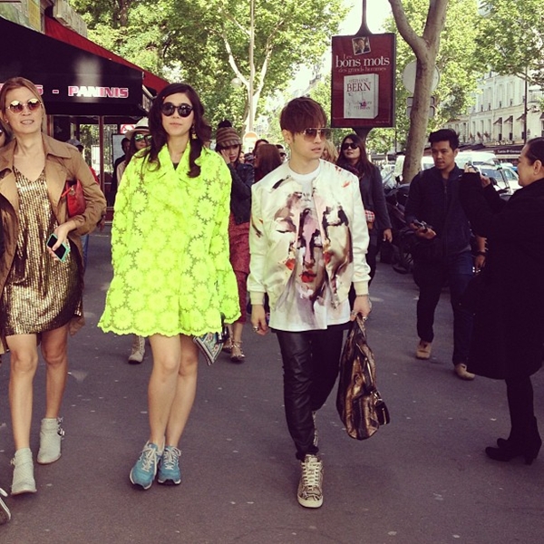  ชมพู่ พลอย เฌอมาลย์ และแก๊งเพื่อน ลั้ลลาในปารีส