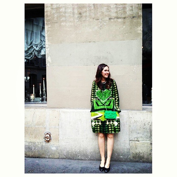  ชมพู่ พลอย เฌอมาลย์ และแก๊งเพื่อน ลั้ลลาในปารีส