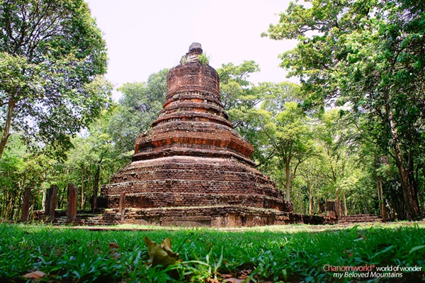 กำแพงเพชร เที่ยวเมืองโบราณ สัมผัสธรรมชาติและสายหมอก ณ เมืองกำแพงเพชร