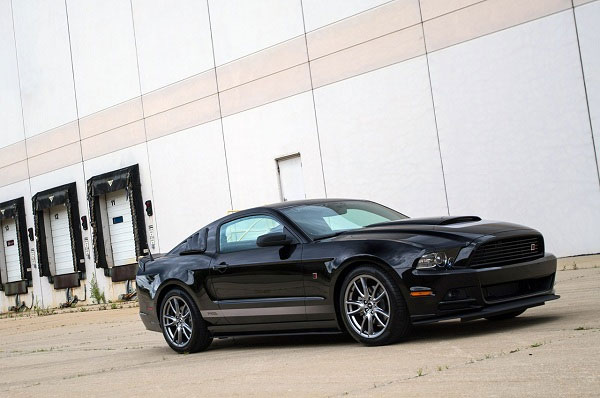 เรียบหรูทันสมัย Ford เปิดตัวรถใหม่ 2013
