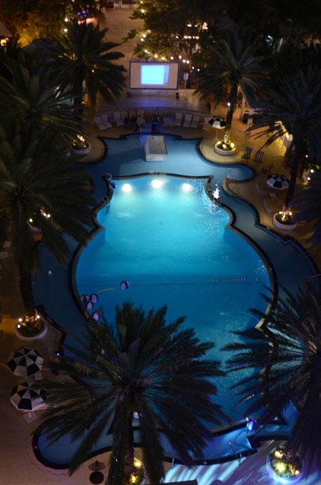 สระว่ายน้ำ