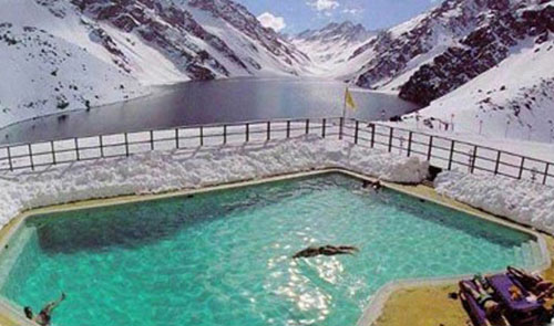 สระว่ายน้ำ