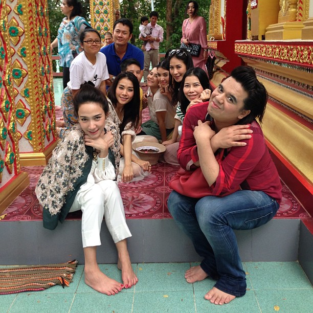 อะตอม สัมพันธภาพ