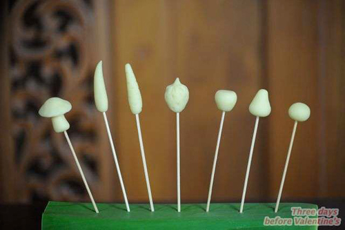 วุ้นลูกชุบ