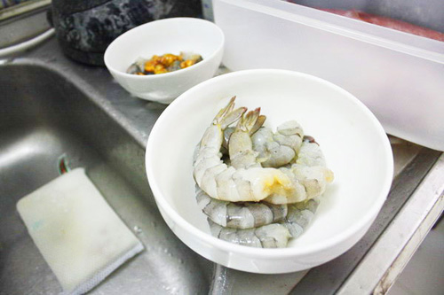 ปลาหมึก-กุ้งนึ่งมะนาว