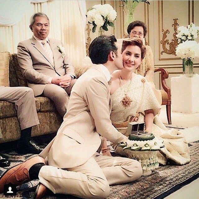 งานแต่งเปิ้ล ภารดี นิว เชื้อชาติ งานแต่งเปิ้ล ภารดี นิว เชื้อชาติ