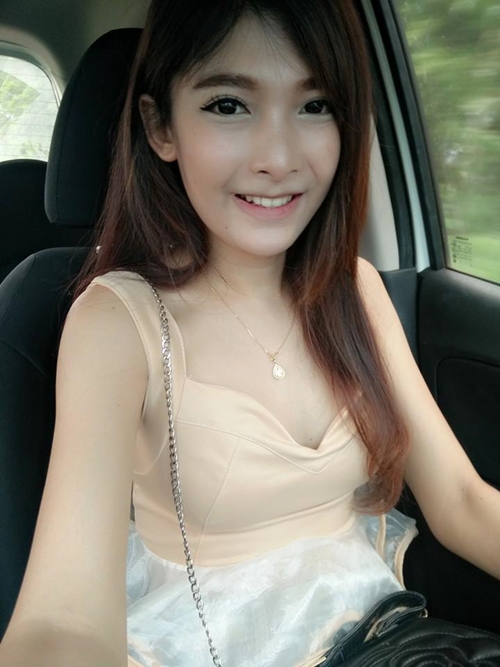  น้องม๊อบ ดีใจ คนชมที่ยอมรับเป็นเพศที่ 3 เผยงานโฆษณารุม