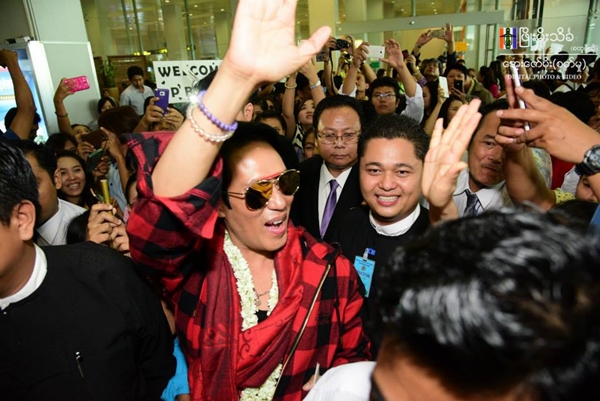 เบิร์ด ธงไชย