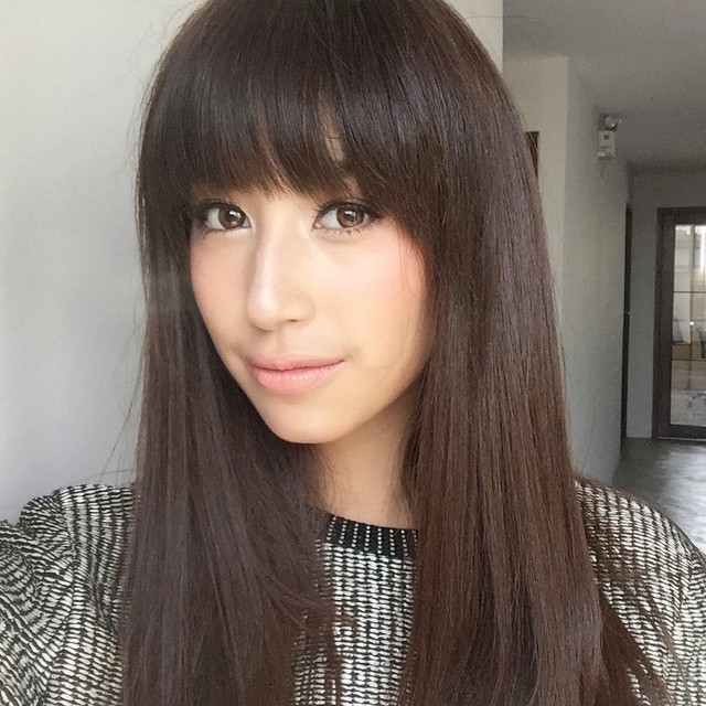 มิ้นต์ ชาลิดา เปลี่ยนลุคตัดผมหน้าม้า น่ารักอย่างกับตุ๊กตา