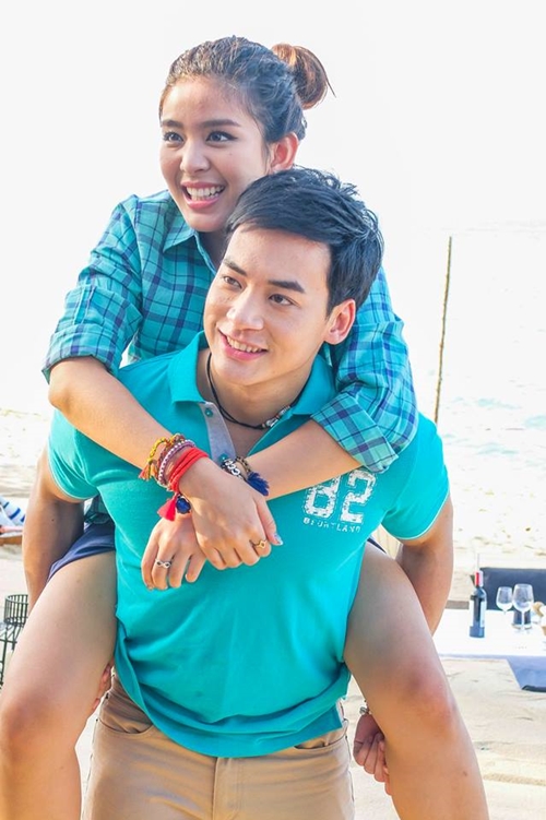 หนูนา บี้ สุกฤษฎิ์ ควงคู่ถ่ายแบบโชว์หวาน รับซัมเมอร์ 