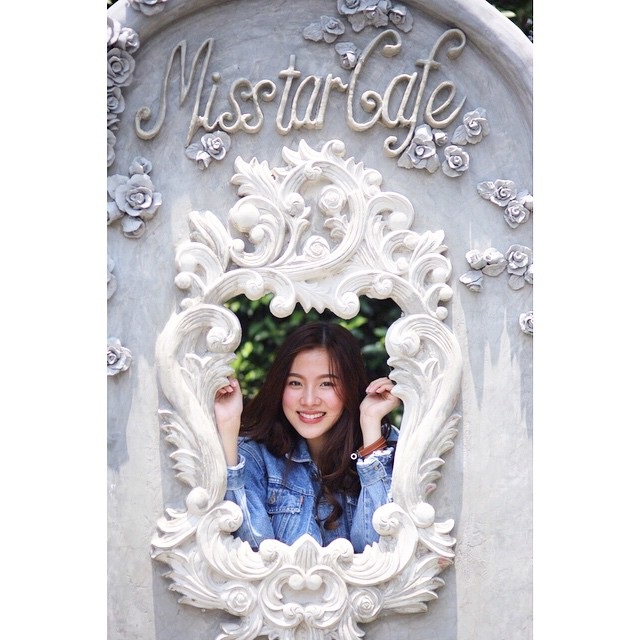 ใหม่ ดาวิกา นางเอกพันล้าน เปิดคาเฟ่สุดเก๋ Misstar Cafe