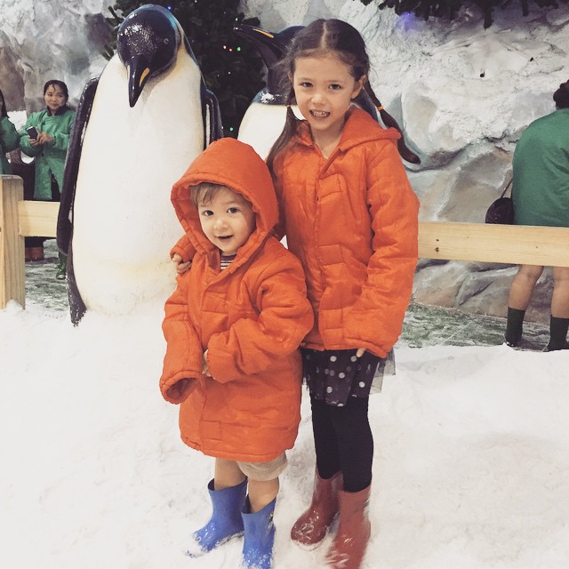  น้องเลล่า น้องเอเดน สองพี่น้องน่ารัก ลูกคุณแม่ ซินดี้ สิรินยา