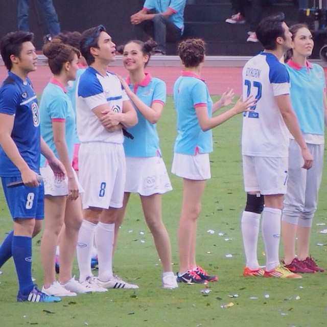 ณเดชน์ ญาญ่า โมเม้นท์น่ารักมุ้งมิ้ง ในงาน ความสนุกบุกโลก ช่อง 3 