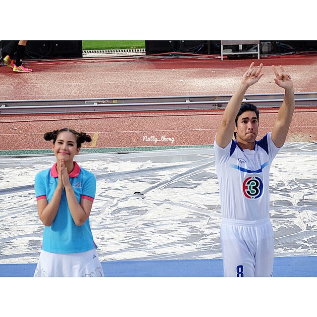 ณเดชน์ ญาญ่า โมเม้นท์น่ารักมุ้งมิ้ง ในงาน ความสนุกบุกโลก ช่อง 3 