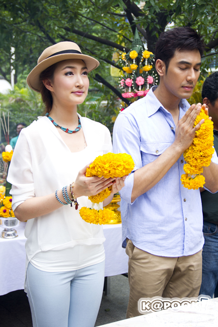 บวงสรวงละคร พรมแดนหัวใจ 