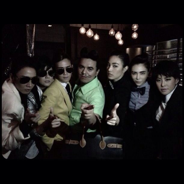 วันเกิด เมย์ เฟื่องอารมย์ 