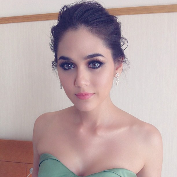 ชมพู่ เมืองคานส์ 