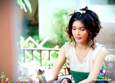 ฝน ธนสุนทร 