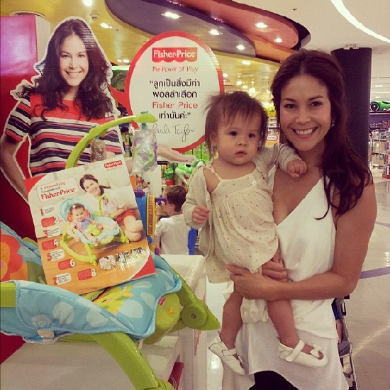 พอลล่า  น้องไลลา  