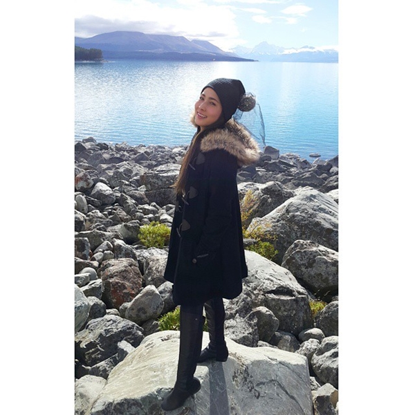 เก็บตกภาพดารา ลุยเที่ยวต่างประเทศช่วงหยุดสงกรานต์ ลั้ลลากันทุกคน