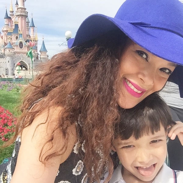 เก็บตกภาพดารา ลุยเที่ยวต่างประเทศช่วงหยุดสงกรานต์ ลั้ลลากันทุกคน