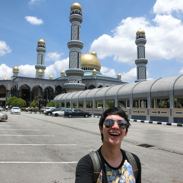 เก็บตกภาพดารา ลุยเที่ยวต่างประเทศช่วงหยุดสงกรานต์ ลั้ลลากันทุกคน