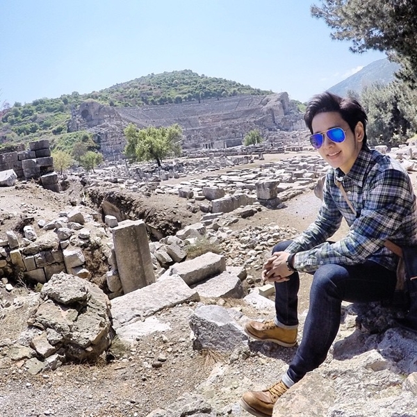 เก็บตกภาพดารา ลุยเที่ยวต่างประเทศช่วงหยุดสงกรานต์ ลั้ลลากันทุกคน