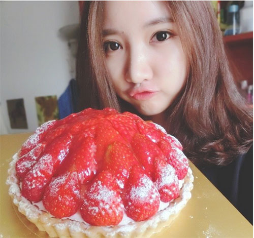 แพนด้า ฝนนภา เน็ตไอดอลสาวลาว ที่ฮอตมาก ๆ ในเกาหลี