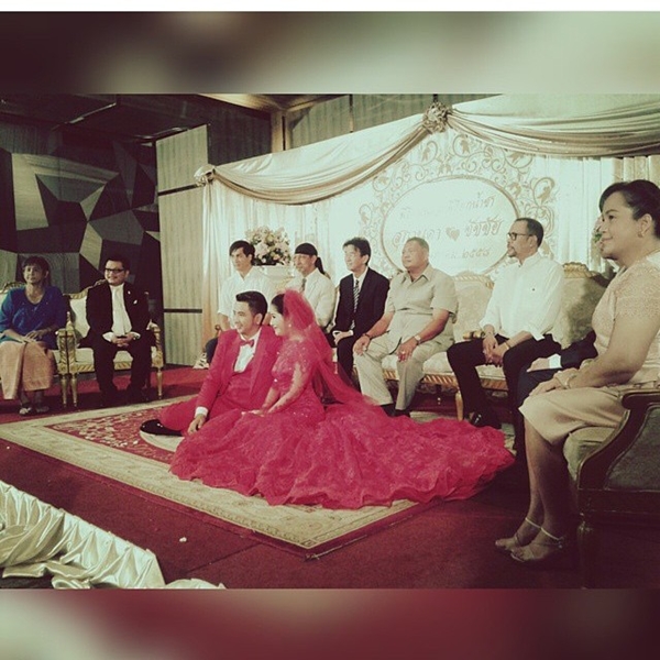 บอล เชิญยิ้ม แต่งงานแฟนสาว ยูริ สุกานดา ชุดเจ้าสาวสวยอลังมาก