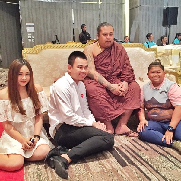 บอล เชิญยิ้ม แต่งงานแฟนสาว ยูริ สุกานดา ชุดเจ้าสาวสวยอลังมาก