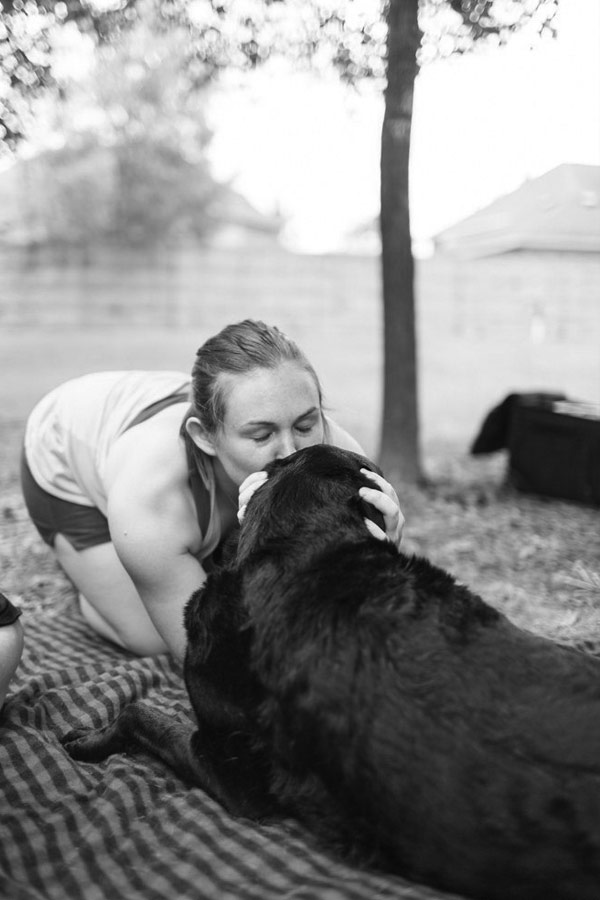 เผยภาพชีวิตวันสุดท้ายที่แสนสุขของสุนัขป่วยมะเร็ง ก่อนถูกการุณยฆาต