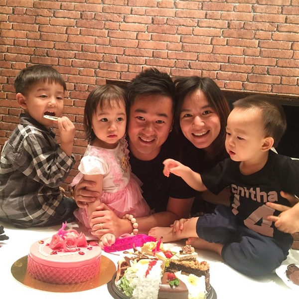 อัพเดทความน่ารัก น้องชิโน่ ชิลี่ ชีต้า ลูกคุณแม่ พลอย ชิดจันทร์