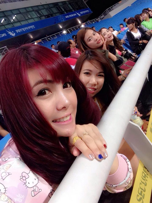น้องเฟย์ สาวน้อยผมแดง นางฟ้าสนามบอลในอินชอนเกมส์