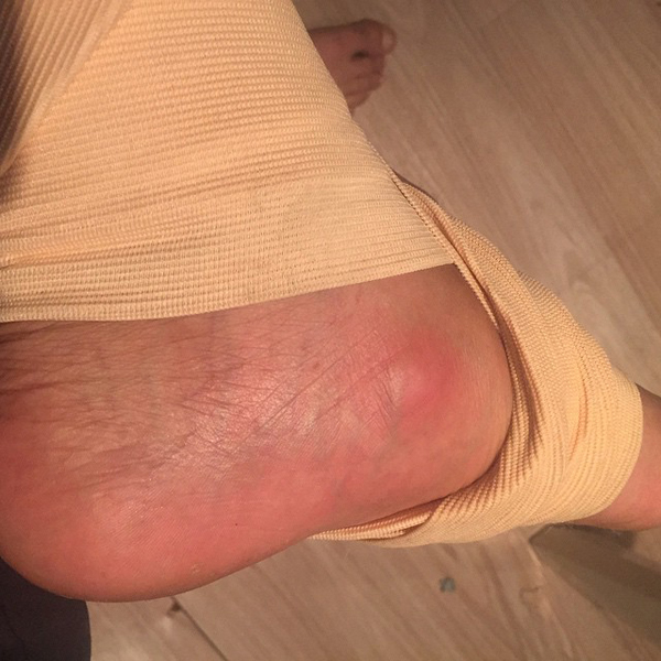 งานเข้า !! แฟนเพลงจวก แบงค์ แคช เล่นคอนเสิร์ตร้องครึ่งเพลง