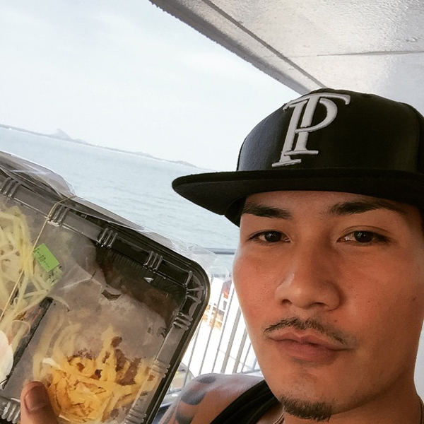  งานเข้า !! แฟนเพลงจวก แบงค์ แคช เล่นคอนเสิร์ตร้องครึ่งเพลง