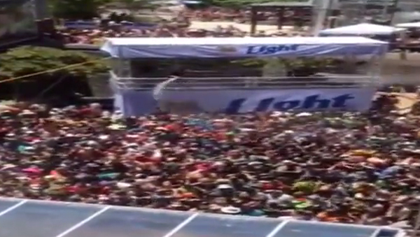 วันไหลพัทยา หนาแน่น คนมหาศาลร่วมสาดน้ำสงกรานต์คึกคัก