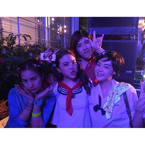 ไอซ์ ปรีชญา สวมลุคสก๊อยเหมือนเป๊ะ ตัวจริงยังยอมแพ้