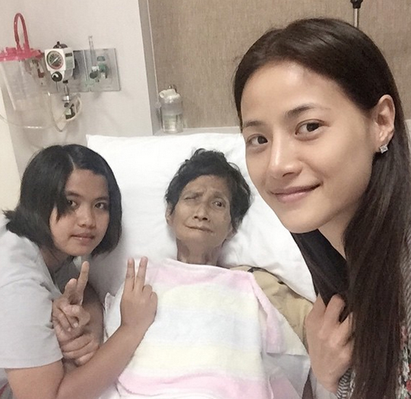  สุดซึ้ง น้ำฝน กุณณัฏฐ์ ควงแฟนหนุ่มฝรั่งเข้าสู่ขอจากคุณแม่ที่กำลังป่วย